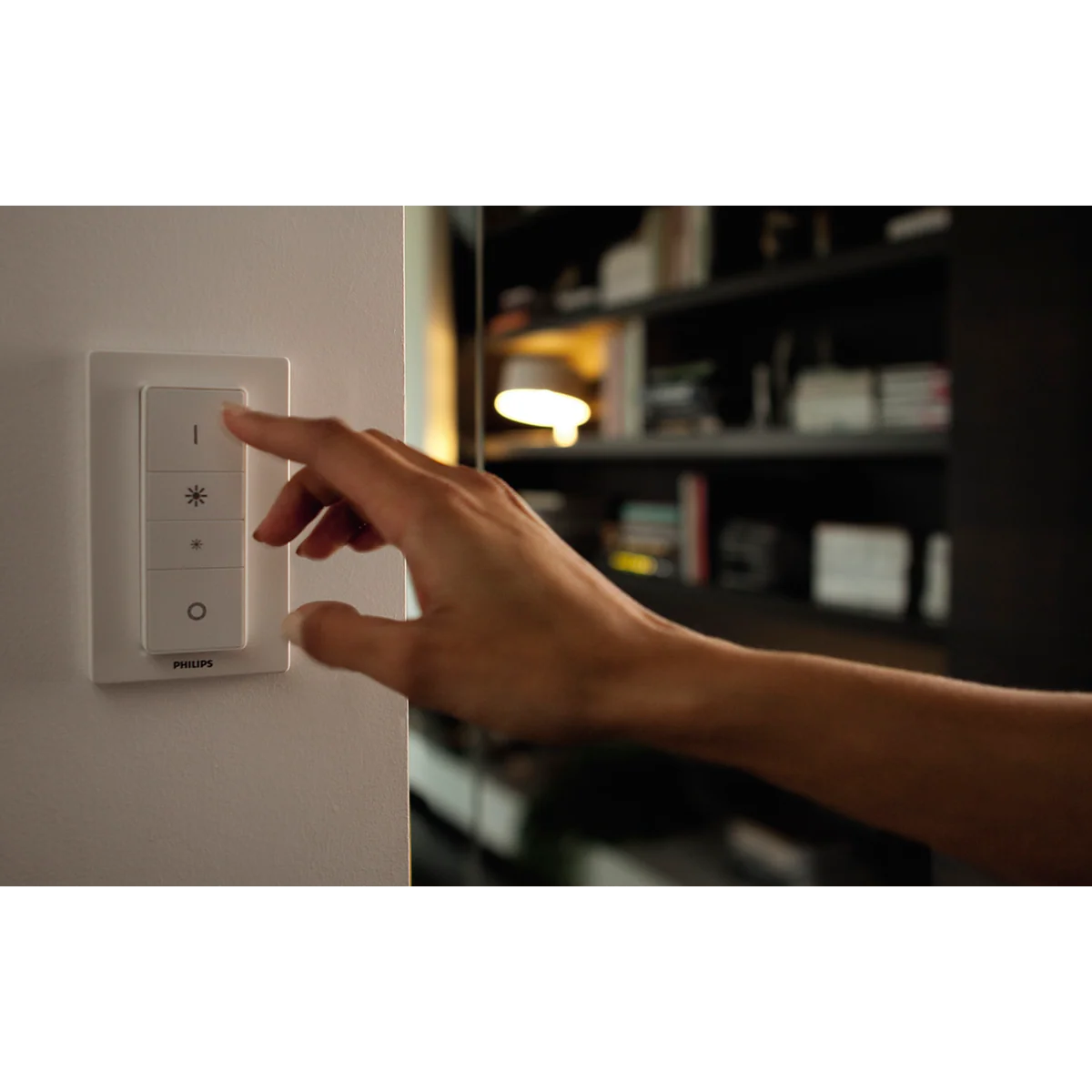 Philips RUNNER HUE Single Spot - Image 6